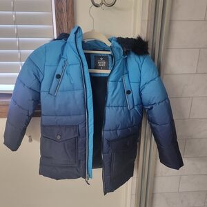 Stylish Ombre Blue Puffer Jacket for Kids. Size 5